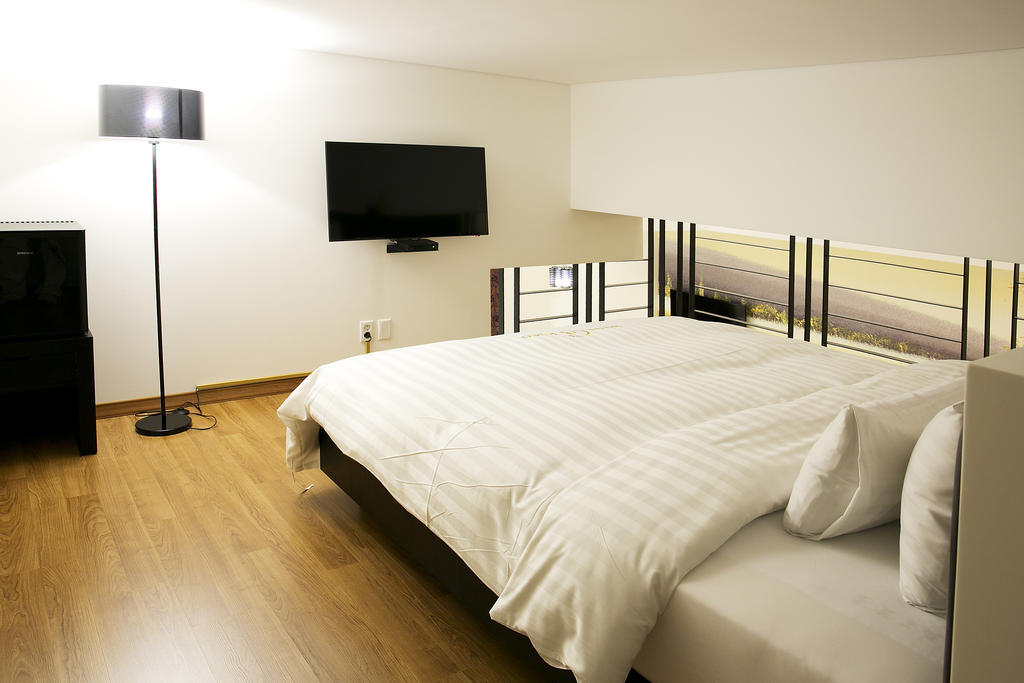 Polo Tourist Hotel Ίντσεον Εξωτερικό φωτογραφία