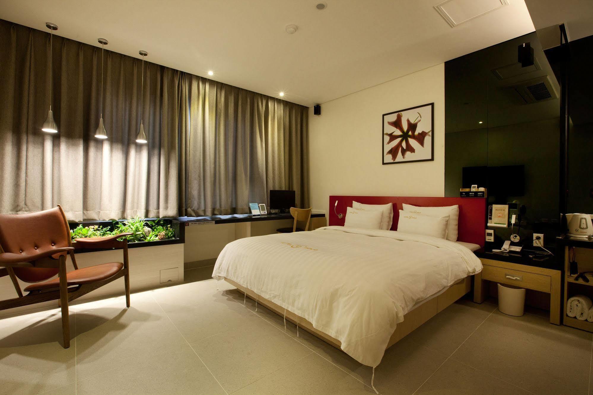 Polo Tourist Hotel Ίντσεον Εξωτερικό φωτογραφία