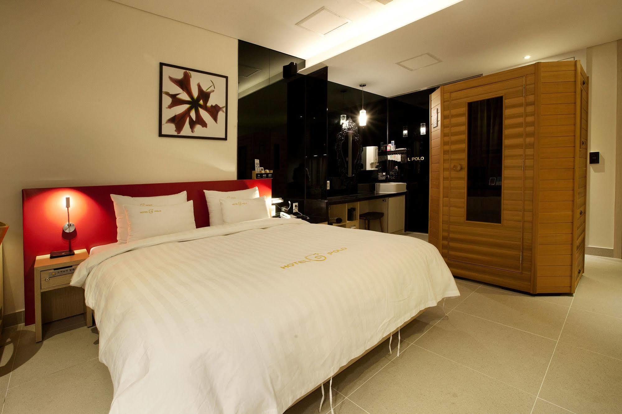 Polo Tourist Hotel Ίντσεον Εξωτερικό φωτογραφία